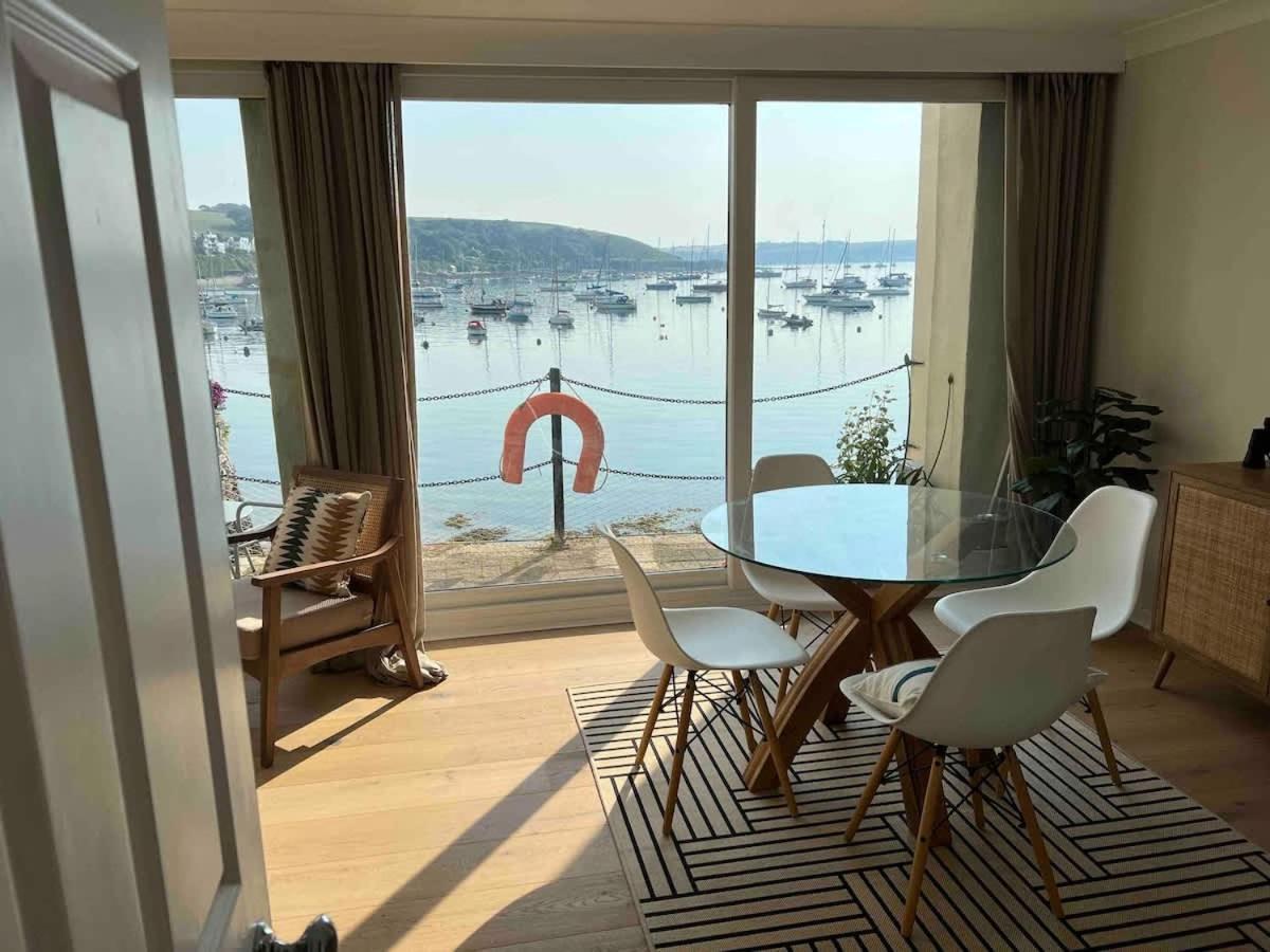 Spectacular Waterfront Views With Parking At 'mariners Mirror' Apartment *